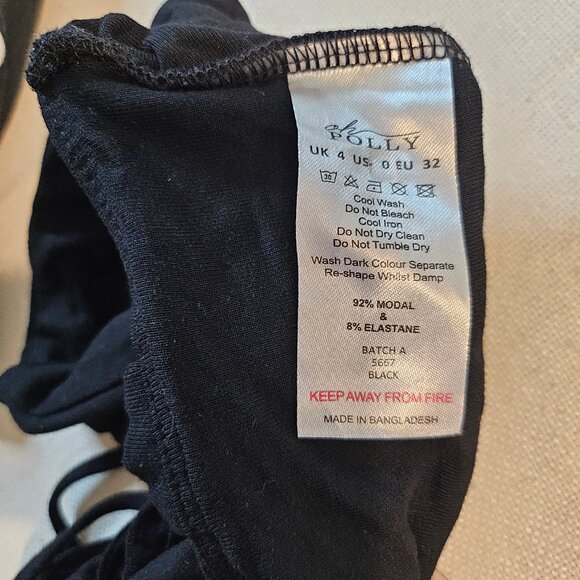 Oh Polly Black Crop Top - Size 0 - Picture 6 of 6